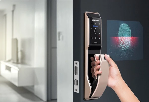 Vì sao nên sử dụng khoá cửa vân tay